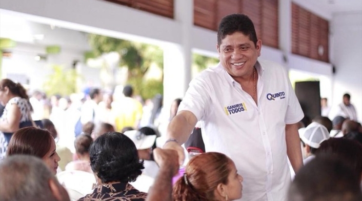 Antonio Quinto Guerra está inhabilitado por la suscripción de un contrato con el Ministerio de Vivienda. Antonio Quinto Guerra está inhabilitado por la suscripción de un contrato con el Ministerio de Vivienda.