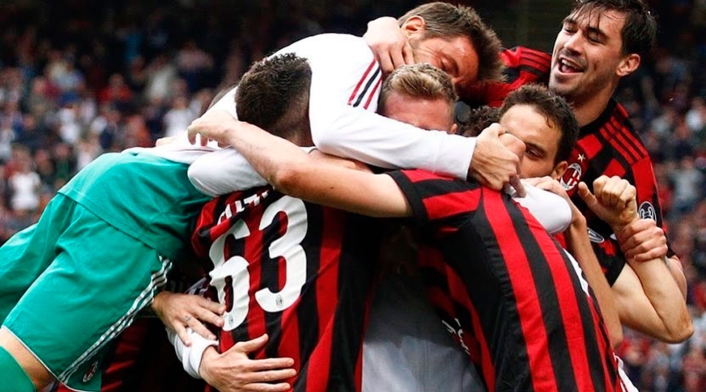 AC Milan pasa a fase de grupos de la Europa League AC Milan celebra su victototia