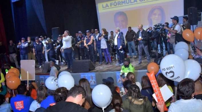 Las fotos del supuesto apoyo de Ballen a Duque Las fotos del supuesto apoyo de Ballen a Duque
