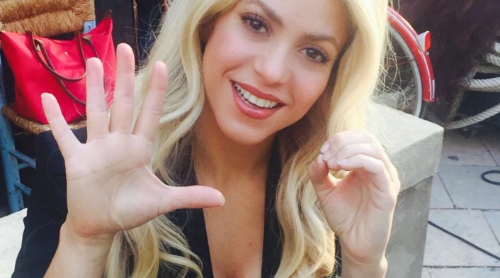 Shakira Shakira