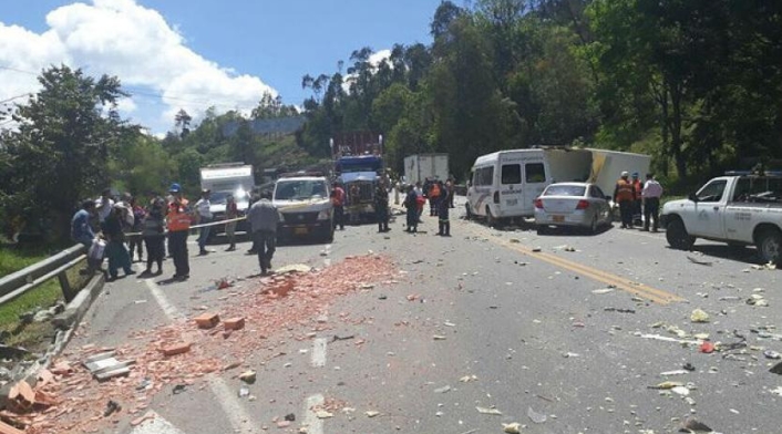 Accidente en carretera Accidente en carretera