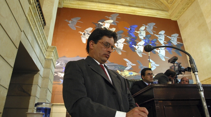 Carrasquilla hizo parte de la administración de Álvaro Uribe Carrasquilla hizo parte de la administración de Álvaro Uribe