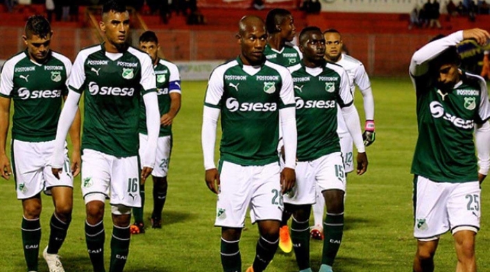 Jugadores del Deportivo Cali tras una derrota en la Liga Águila