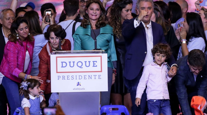Iván Duque y su hijo Matías