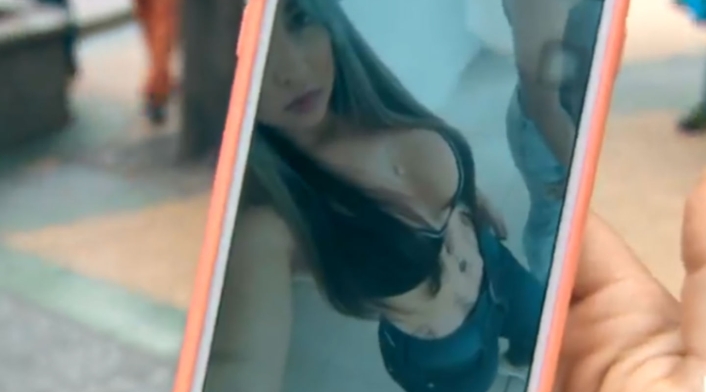 Elizenis Muñoz, conocida como 'la Diabla', admite que se retira su brazalete electrónico