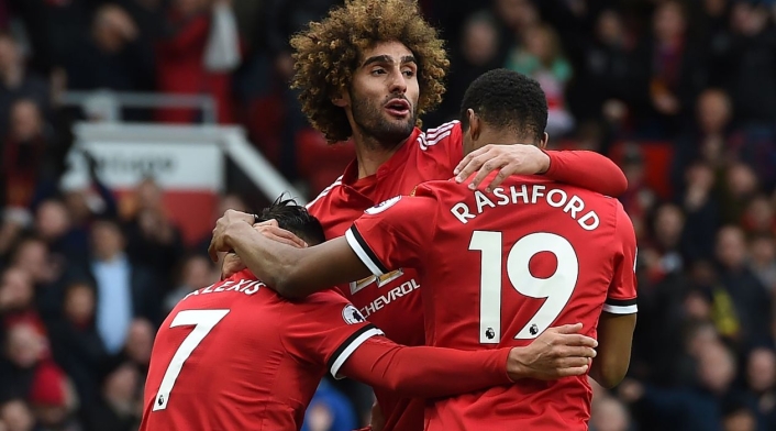 Fellaini celebrando su gol de cabeza en el triunfo ante Arsenal - Abril de 2018
