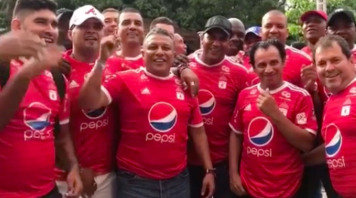 Las glorias del América de Cali se metieron en política.