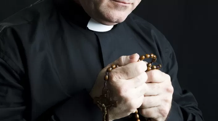Sacerdote