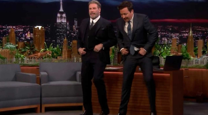 John Travolta y Jimmy Fallon bailando