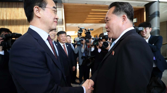 Cho Myoung-gyon, ministro de Unificación de Corea del Sur y Son Gwon Cho Myoung-gyon y Son Gwon