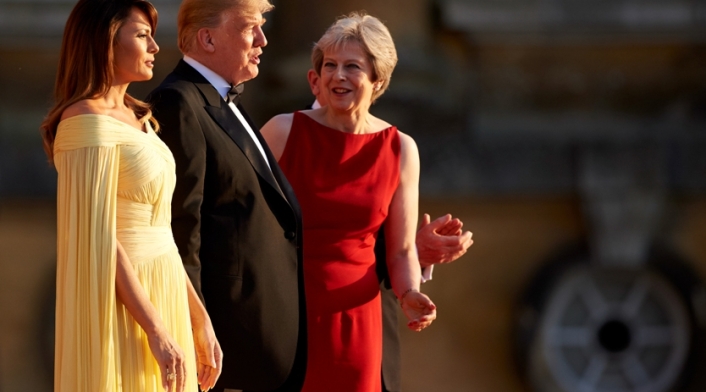 Melania Trump, Donald Trump y Theresa May en Londres.