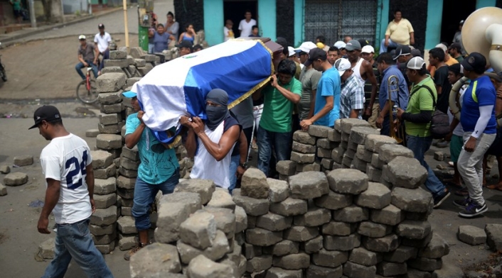 El representante del Vaticano en Nicaragua, Stanislaw Waldemar Sommertag, exhortó al presidente Ortega y la oposición a pactar una "tregua".