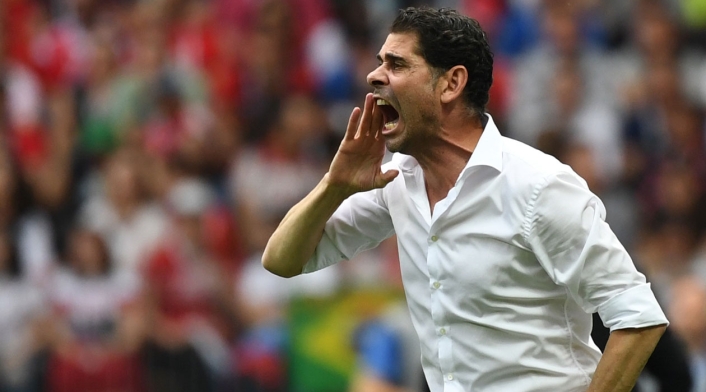 Fernando Hierro llegó en remplazo de Julen Lopetegui Fernando Hierro llegó en remplazo de Julen Lopetegui