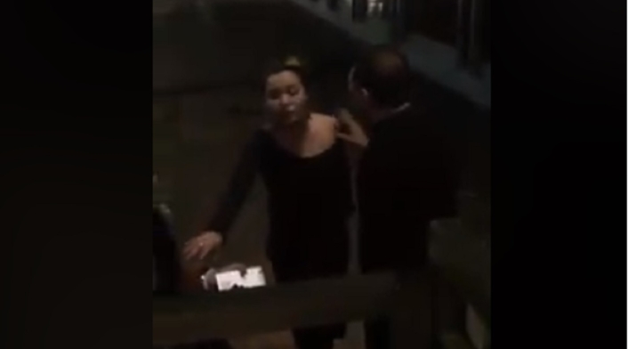 Abogada que ofende a vigilantes
