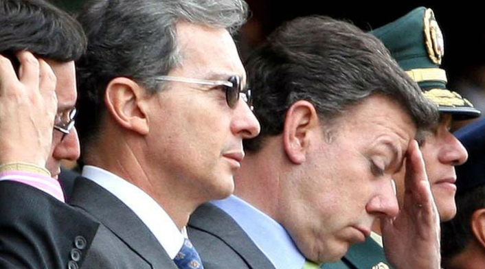 Álvaro Uribe Vélez y Juan Manuel Santos, una pelea que no cesa