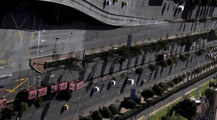 El Concejo de Estado negó la demanda de la familia de un joven que pretendía colarse en Transmilenio El Concejo de Estado negó la demanda de la familia de un joven que pretendía colarse en Transmilenio