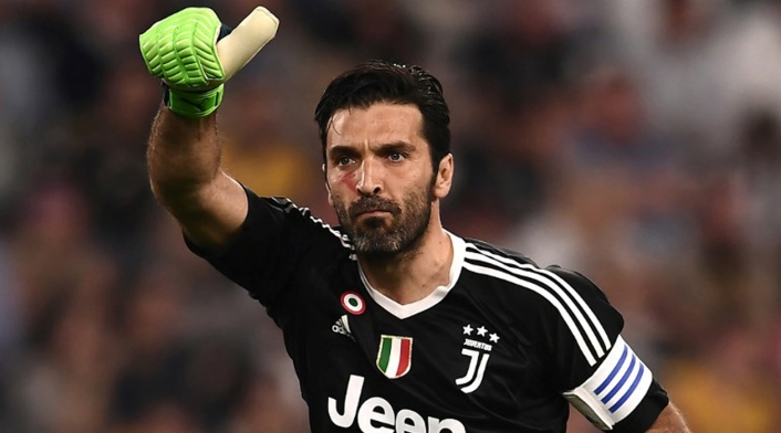 Paris Saint Germain anuncio el fichaje de Buffon
