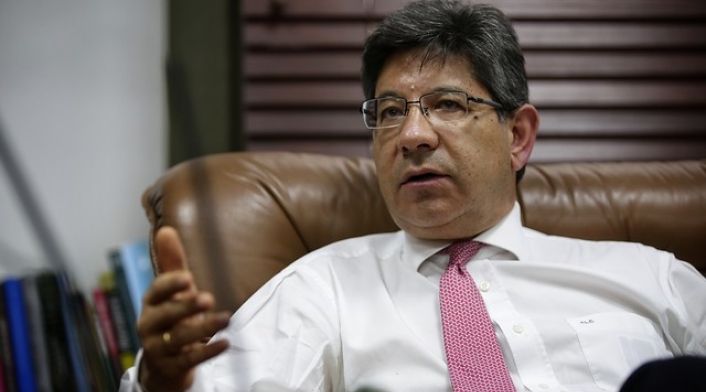 Alejandro Linares.
