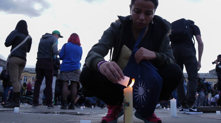 Así se vivió la 'velatón' por los líderes sociales asesinados en el país Así se vivió la 'velatón' por los líderes sociales asesinados en el país