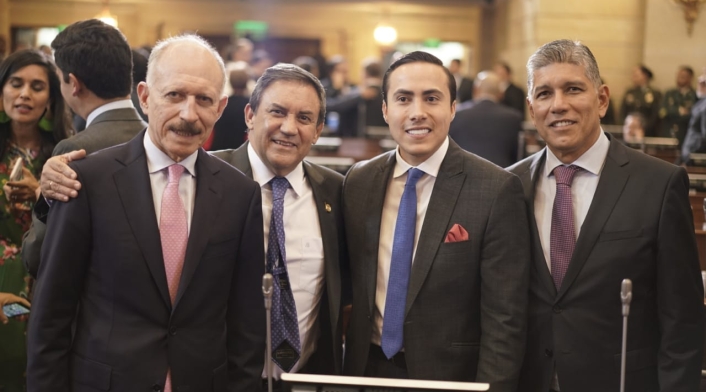 Este Congreso de la República legislará hasta el 2002 Este Congreso de la República legislará hasta el 2002