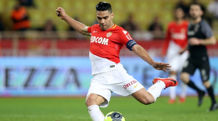 Falcao viajará con el Mónaco a China pero no jugará ante el PSG