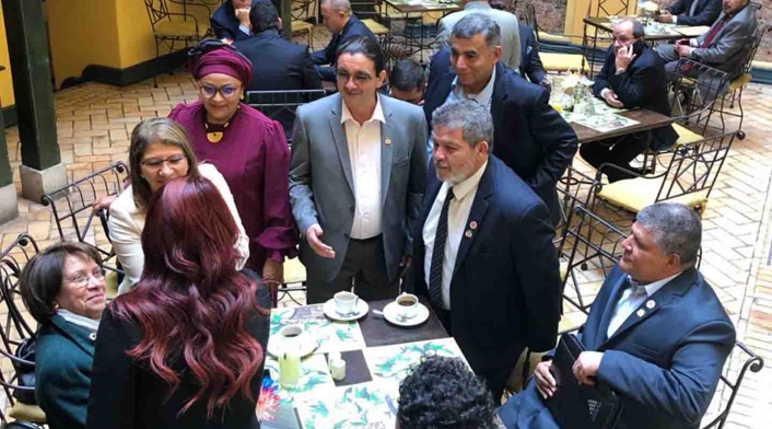 La Farc llegará al Congreso de la República como resultado de los diálogos de paz La Farc llegará al Congreso de la República como resultado de los diálogos de paz
