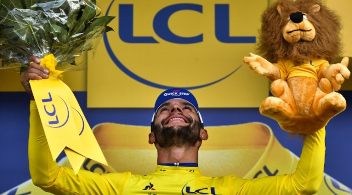 Con su victoria, Gaviria lidera la clasificación general del Tour