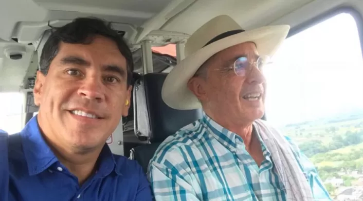 Álvaro Hernán Prada y Álvaro Uribe Vélez