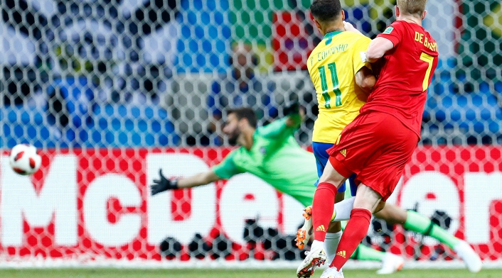 Kevin De Bruyne anotando ante Brasil en Kazán Kevin De Bruyne anotando ante Brasil en Kazán