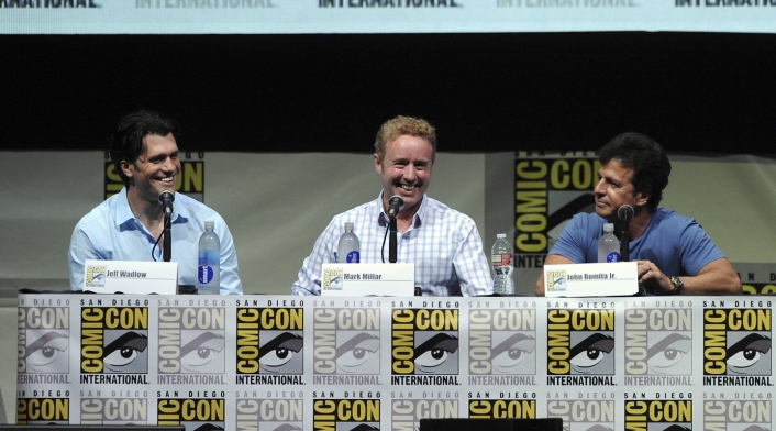 Mark Millar (centro) en Comic Con Mark Millar (centro) en Comic Con