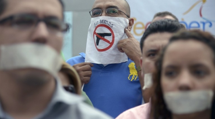 Periodistas protestan por ataques a la libertad de expresión