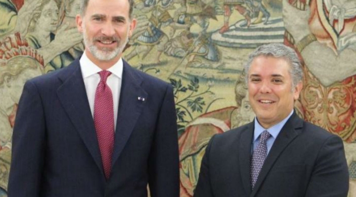 Iván Duque con el Rey de España