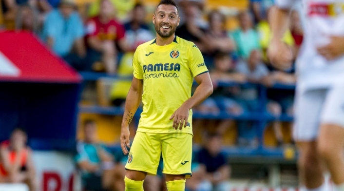 El español Santi Cazorla regresa a las canchas después de tres años fuera por lesión