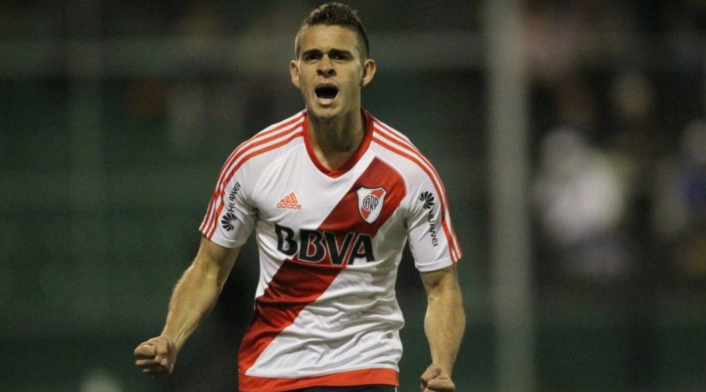 Rafael Santos Borré fue noticia en la goleada de River Plate sobre Central Norte