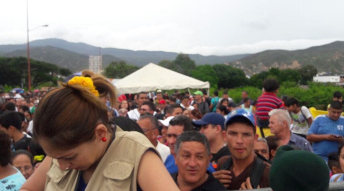 Venezolanos en la frontera colombo-venezolana en Cúcuta