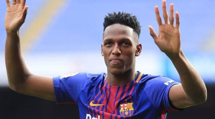 Yerry Mina, incorporado por el Barcelona a comienzo de 2018