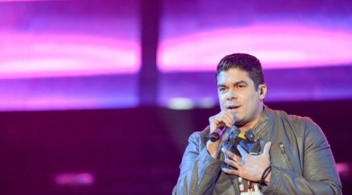 JERRY RIVERA