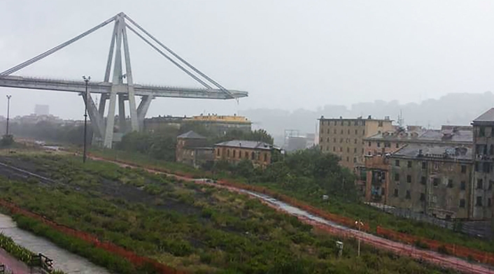 Derrumbe de puente en Italia