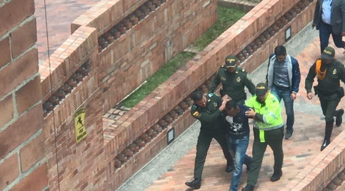 La captura del sospechoso del tiroteo en la Gobernación de Cundinamarca La captura del sospechoso del tiroteo en la Gobernación de Cundinamarca