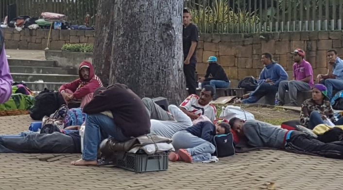 Venezolanos en las calles de Bucaramanga.