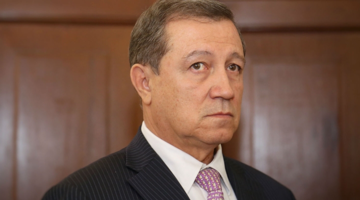 Ernesto Macías Tovar, presidente del Senado Critican a Macias desde su propio partido por no gestionar juicio contra exmagistrado Malo.