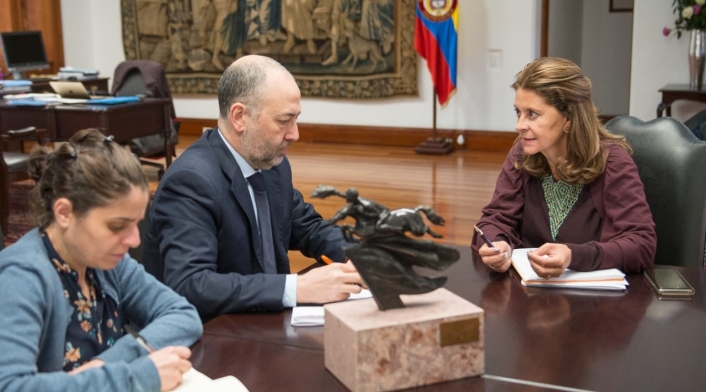 Marta Lucía Ramírez y el embajador de Israel en Colombia, Marco Sermoneta Marta Lucía Ramírez y el embajador de Israel en Colombia, Marco Sermoneta