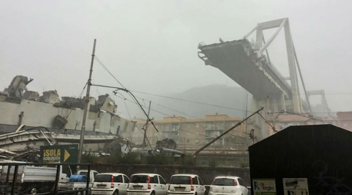 Derrumbe de puente en Italia