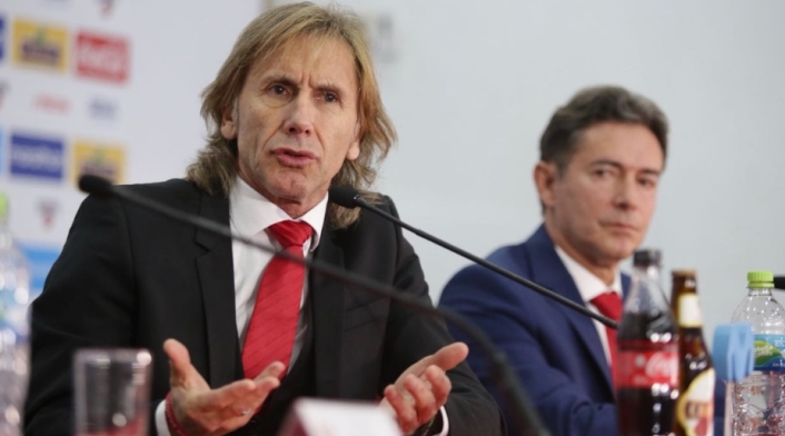 Ricardo Gareca anunció su renovación en la selección peruana de fútbol.