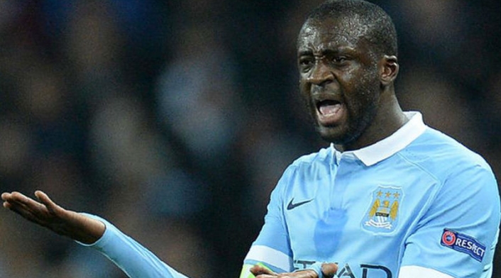 Yaya Touré, futbolista marfileño vistiendo la camisa del Manchester City