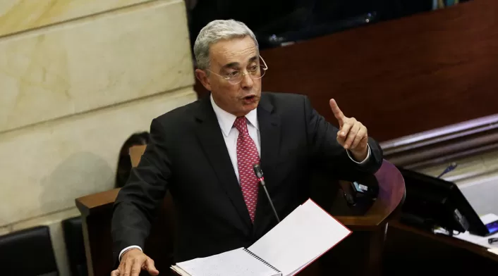 El senador Álvaro Uribe en el Congreso de la República