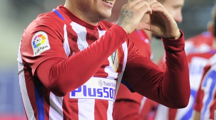 José María Giménez sufrió una lesión muscular en el partido ante el Huesca y todavía es esperdo para el clásico.