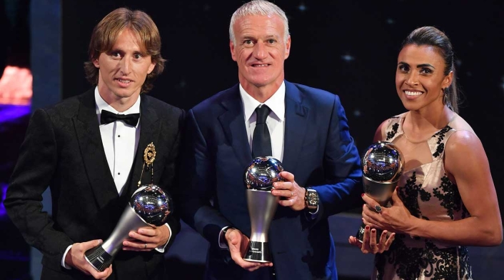 El croata Luka Modric, el francés Didier Deschamps y la brasileña Martha, los grandes ganadores en la gala de los premios The Best organizada por la FIFA