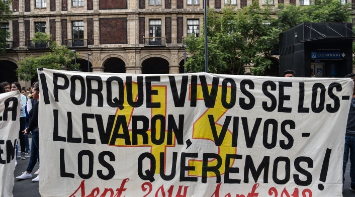 Estudiantes Ayotzinapa