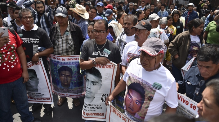 Estudiantes Ayotzinapa